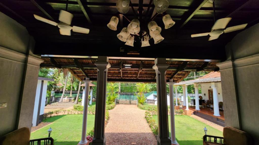 Babira Brookside Heritage Resort Kumarakom Ngoại thất bức ảnh