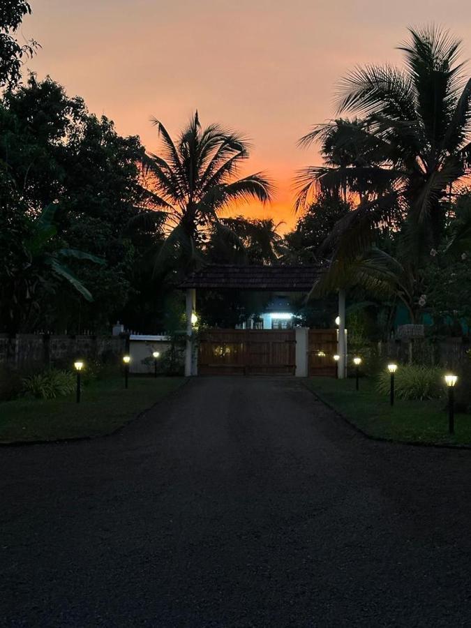 Babira Brookside Heritage Resort Kumarakom Ngoại thất bức ảnh