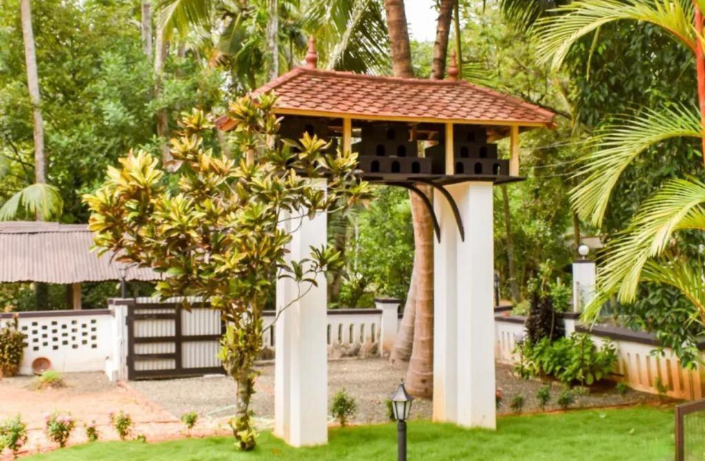 Babira Brookside Heritage Resort Kumarakom Ngoại thất bức ảnh