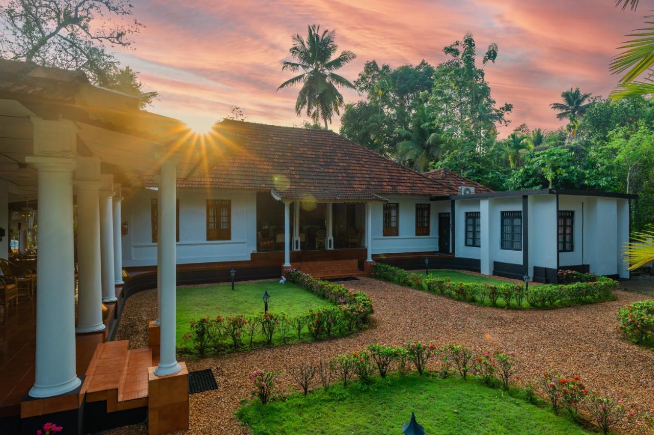Babira Brookside Heritage Resort Kumarakom Ngoại thất bức ảnh
