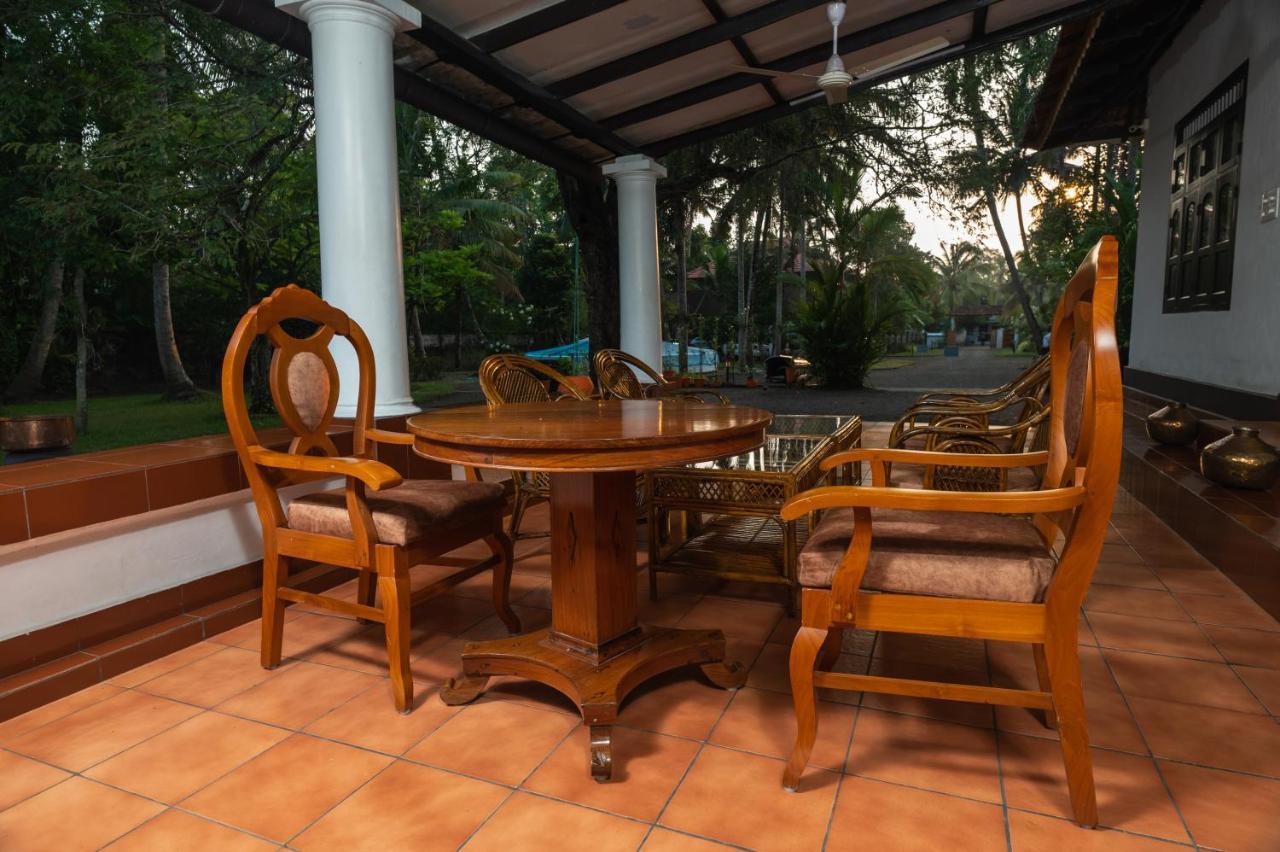 Babira Brookside Heritage Resort Kumarakom Ngoại thất bức ảnh