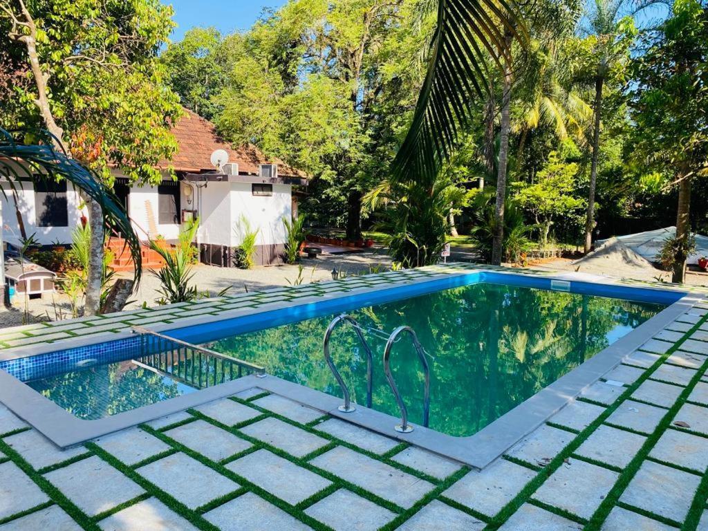 Babira Brookside Heritage Resort Kumarakom Ngoại thất bức ảnh