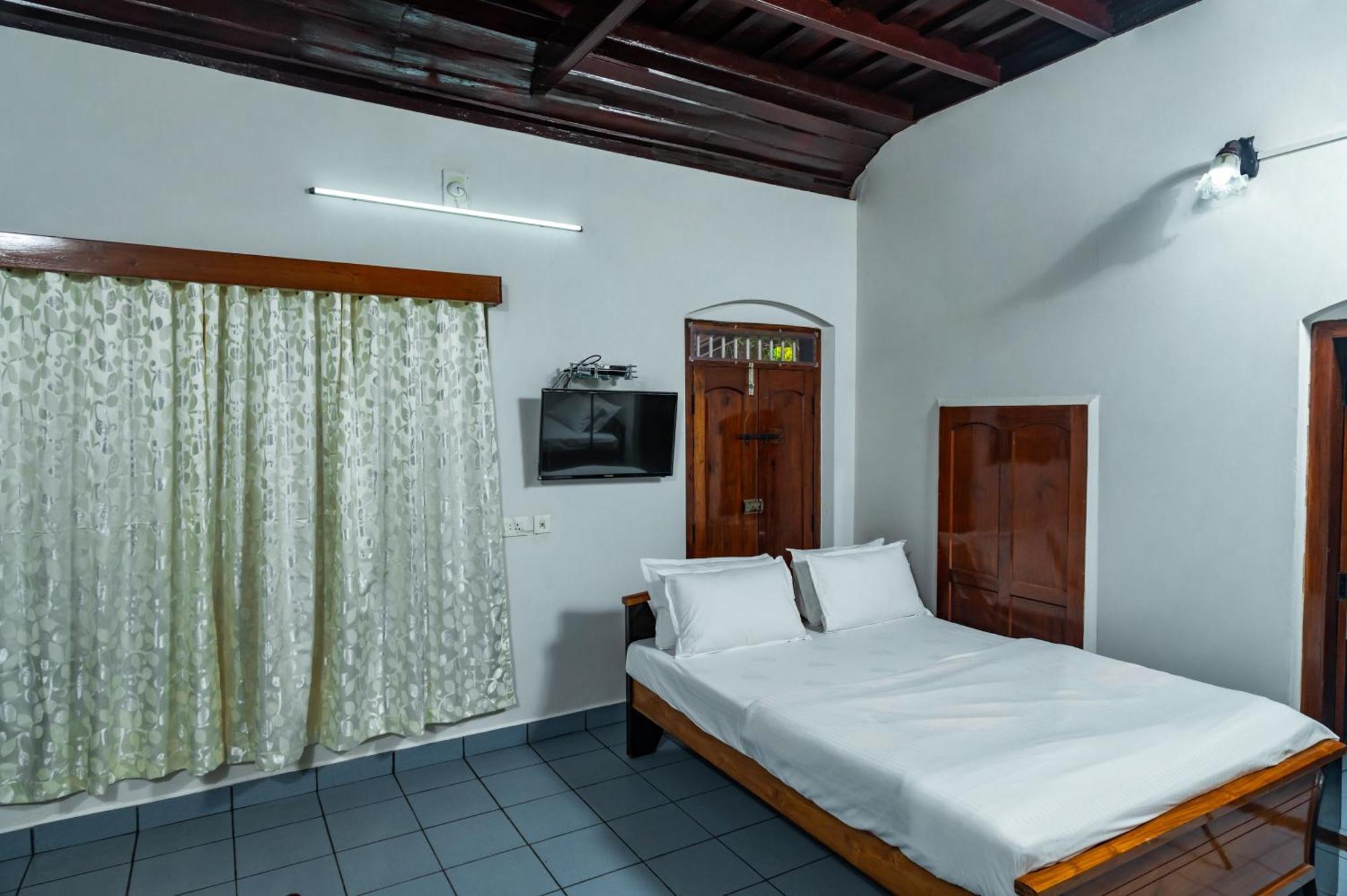 Babira Brookside Heritage Resort Kumarakom Ngoại thất bức ảnh