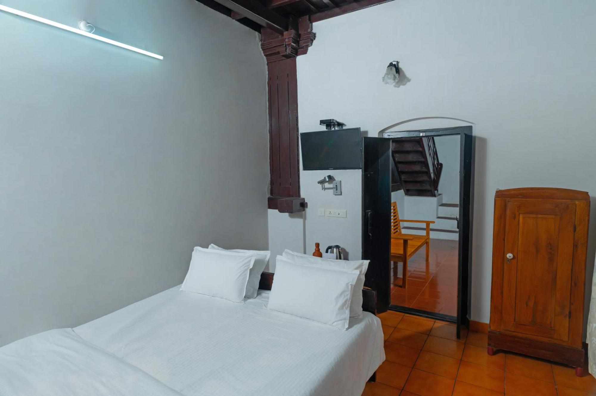 Babira Brookside Heritage Resort Kumarakom Ngoại thất bức ảnh