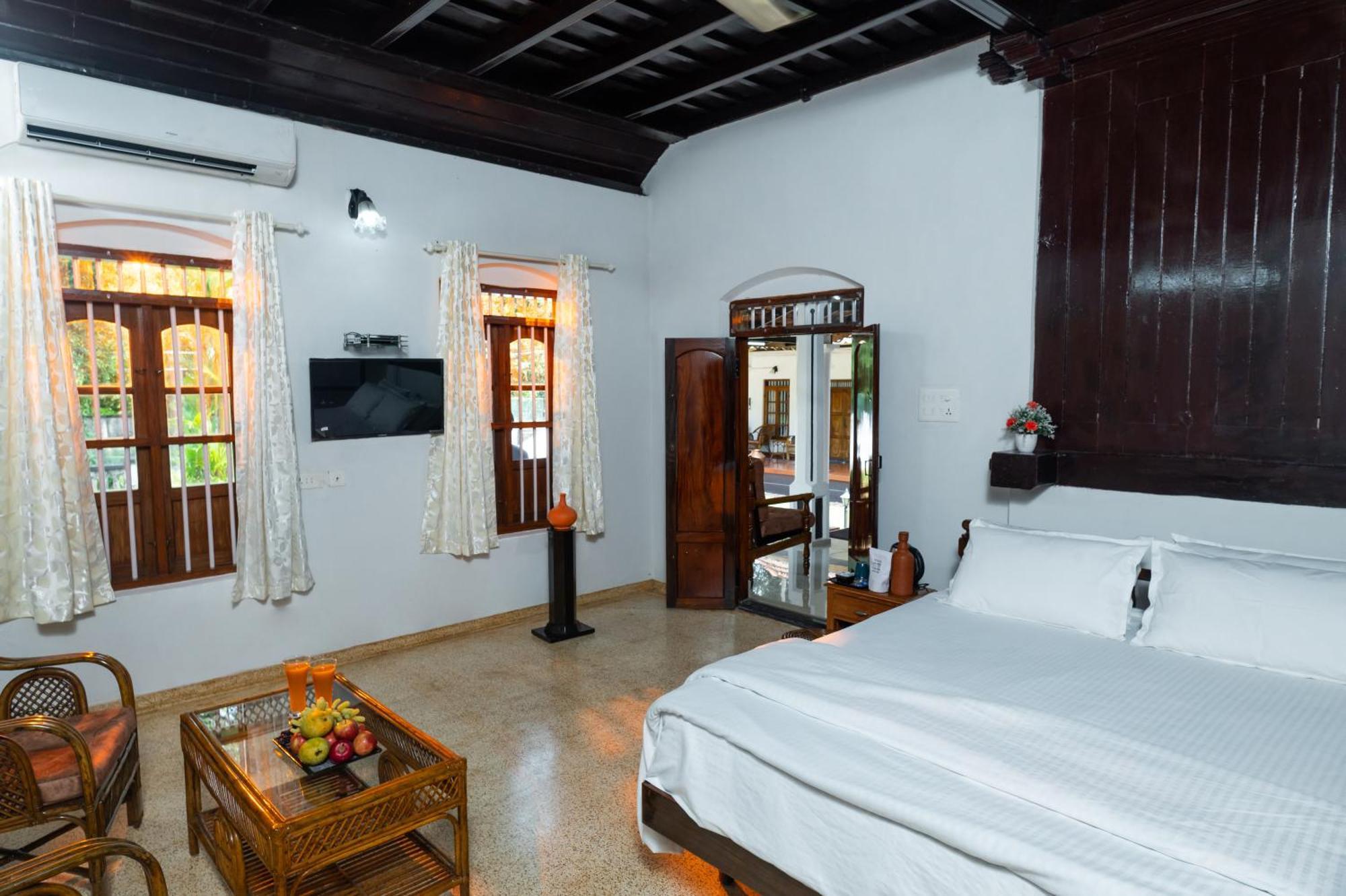 Babira Brookside Heritage Resort Kumarakom Ngoại thất bức ảnh
