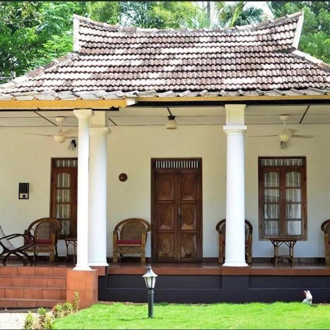 Babira Brookside Heritage Resort Kumarakom Ngoại thất bức ảnh